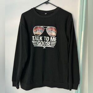 Black Graphic Women's Sweater Sz XL